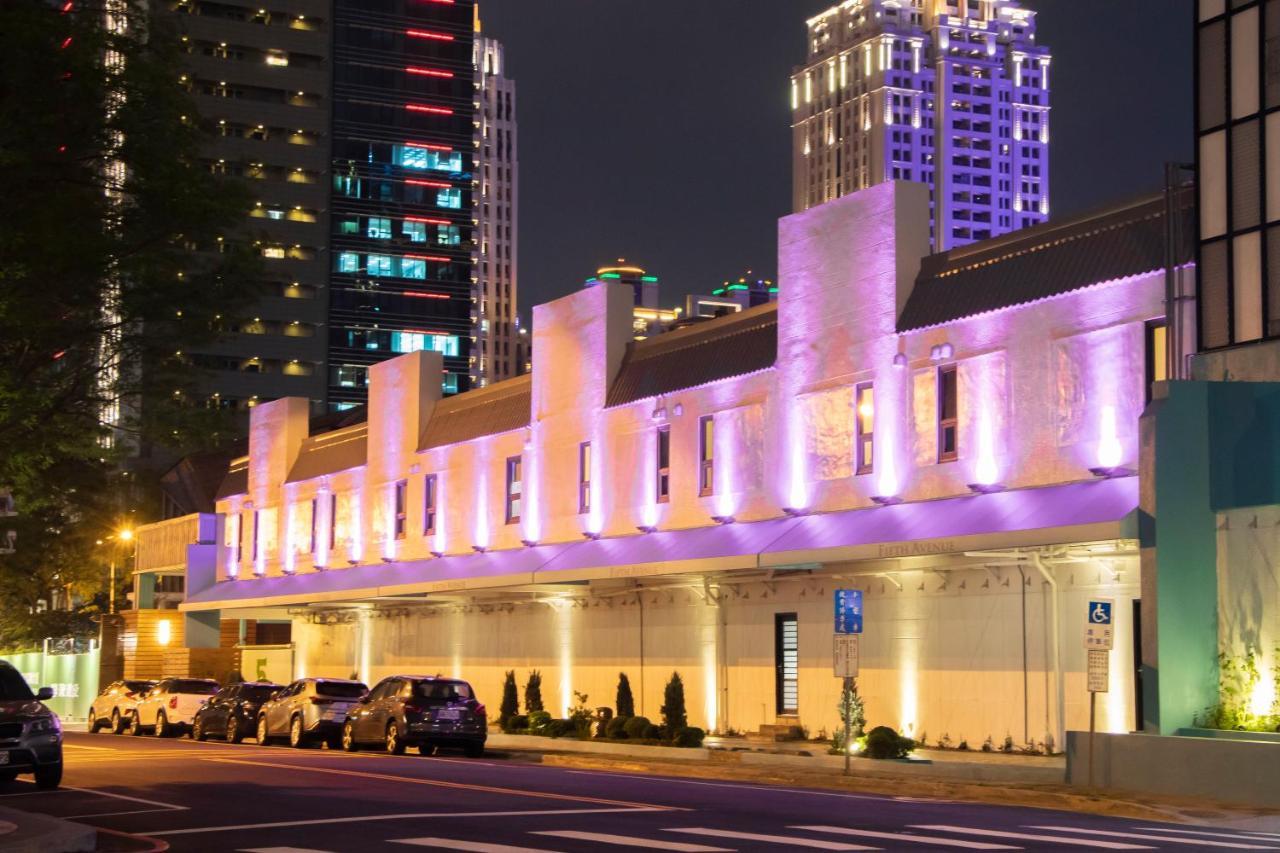 Fifth Avenue Motel Taichung Dış mekan fotoğraf